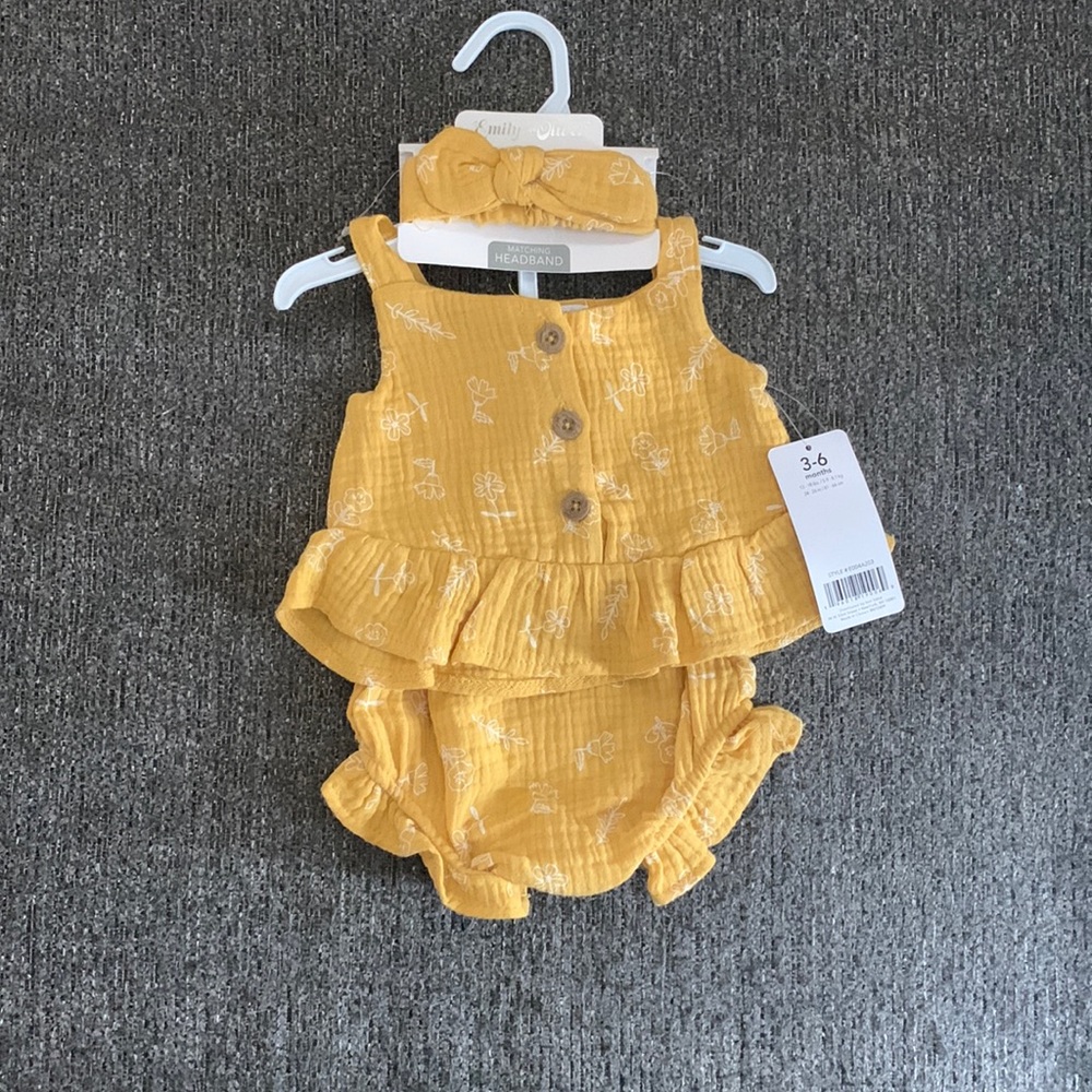 Baby Girl Floral Summer Outfit w/ Matching Headband